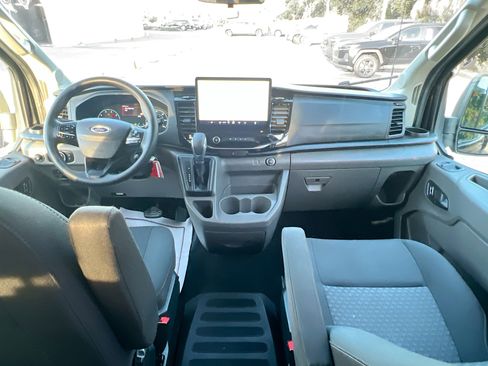 Used 2023 Ford Transit 350 XLT RWD image 29