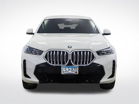 Certified 2024 BMW X6 xDrive40i w/ Premium Package AWD/4WD image 8