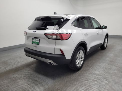 Used 2021 Ford Escape SE w/ Convenience Package image 9