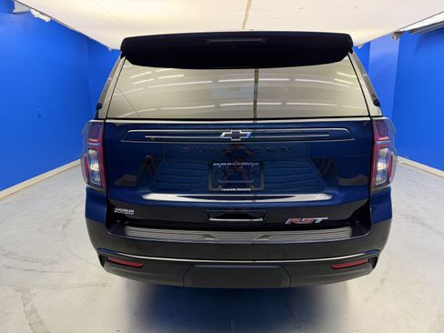 Used 2023 Chevrolet Suburban RST AWD/4WD image 6