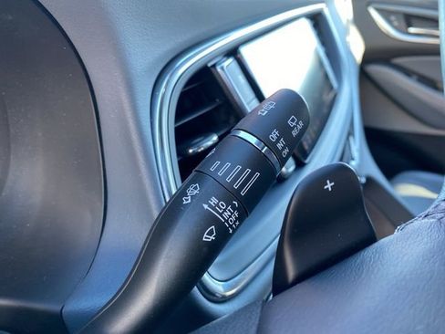 Used 2024 Buick Enclave Premium image 15