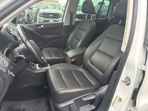 Used 2014 Volkswagen Tiguan SEL AWD/4WD image 11
