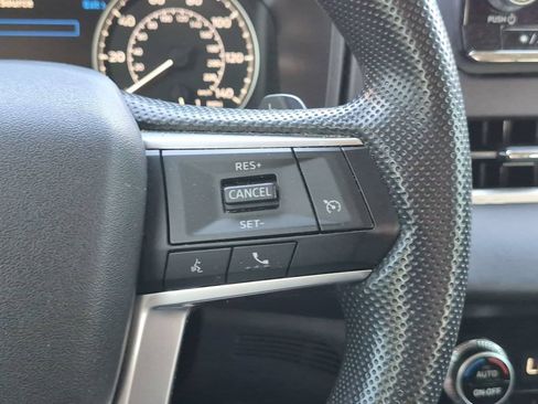 Used 2024 Mitsubishi Outlander ES AWD/4WD image 12