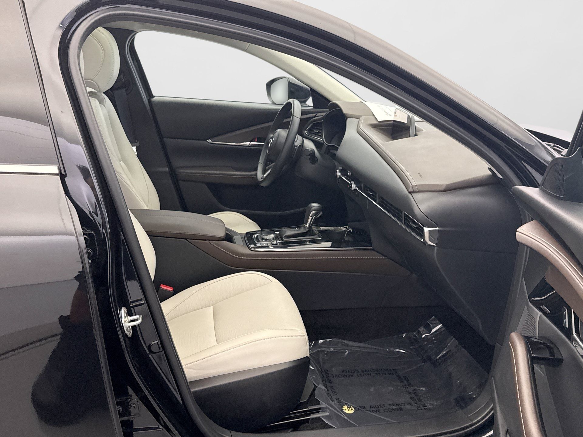 Used 2025 MAZDA CX-30 AWD 2.5 S w/ Premium Package image 16
