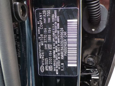 Used 2025 Hyundai Venue SEL FWD image 34