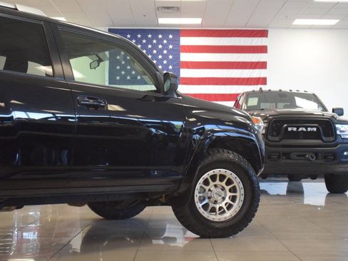Used 2014 Toyota 4Runner SR5 AWD/4WD image 51