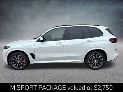 New 2026 BMW X5 xDrive40i w/ M Sport Package AWD/4WD image 2