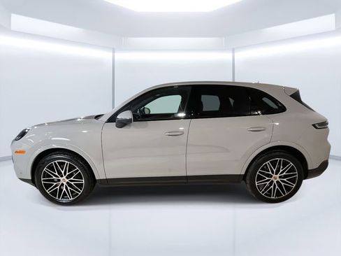 New 2026 Porsche Cayenne image 4