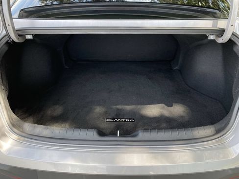 Used 2026 Hyundai Elantra SEL FWD image 30