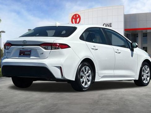 Certified 2024 Toyota Corolla LE FWD image 5