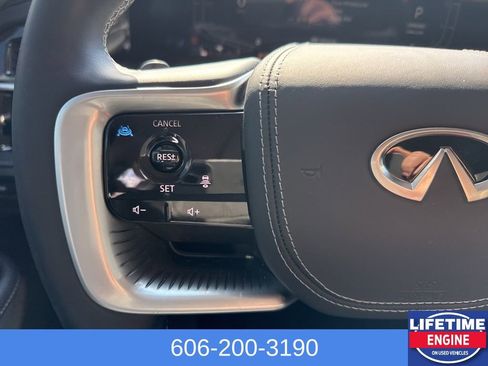 Used 2025 INFINITI QX80 Sensory image 17