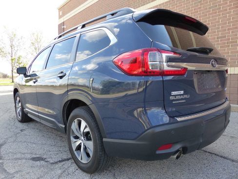 Used 2023 Subaru Ascent Premium w/ Convenience Package AWD/4WD image 6
