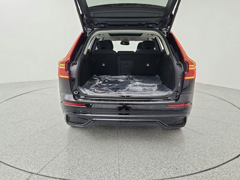 New 2026 Volvo XC60 B5 Plus w/ Protection Package Premier image 27