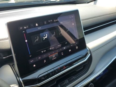 Certified 2022 Jeep Compass Limited image 12