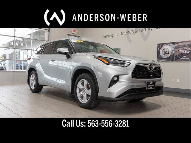 Used 2021 Toyota Highlander LE AWD/4WD image 1