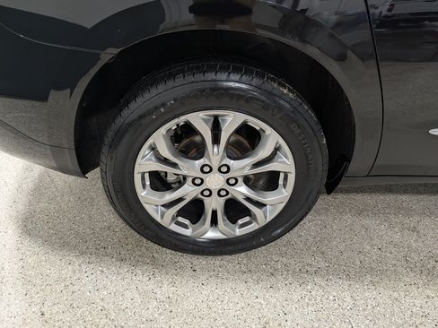 Used 2020 Buick Enclave Avenir w/ Trailering Package, 5000 lbs. AWD/4WD image 11