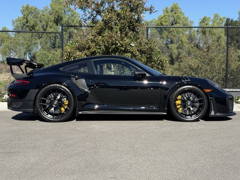 Certified 2018 Porsche 911 GT2 RS image 8