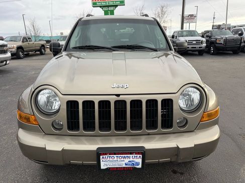 Used 2006 Jeep Liberty Sport image 9