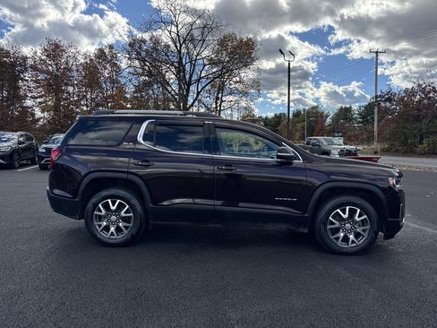 Used 2020 GMC Acadia SLE w/ Driver Convenience Package image 4