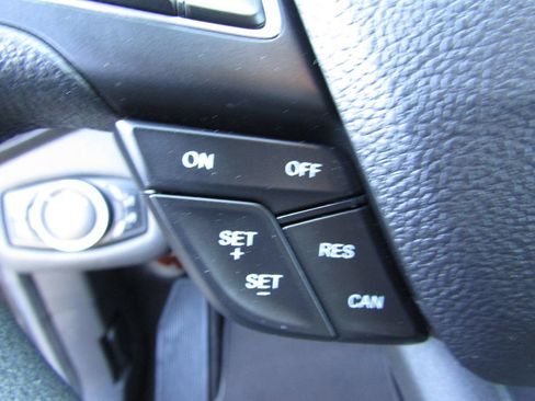 Used 2017 Ford Escape SE AWD/4WD image 10