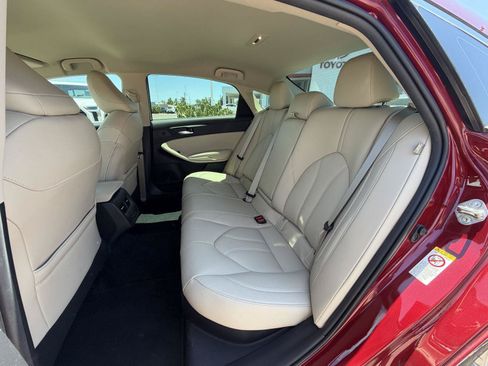 Used 2019 Toyota Avalon XLE w/ Carpet Mat Package FWD image 17