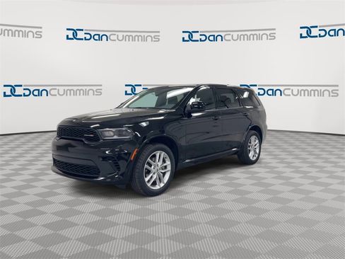 Used 2023 Dodge Durango GT image 4