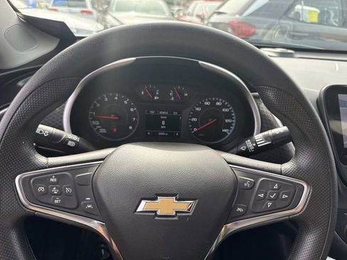 Used 2025 Chevrolet Malibu LT image 31