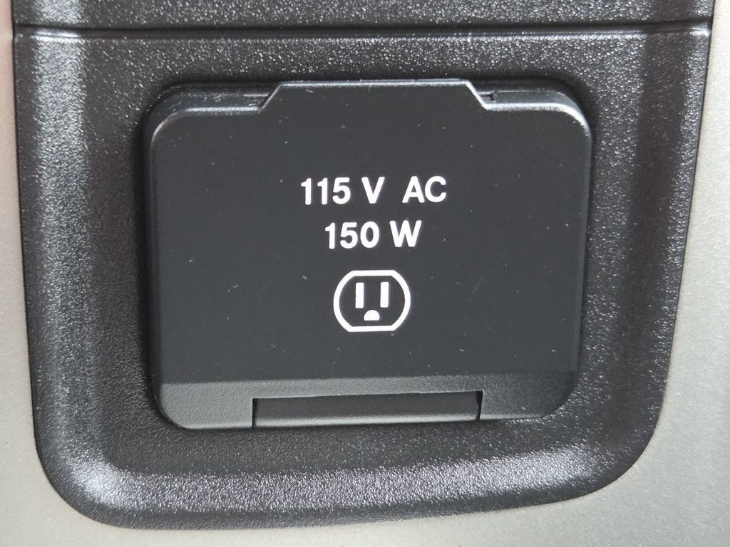 Used 2018 RAM 1500 Big Horn AWD/4WD image 9