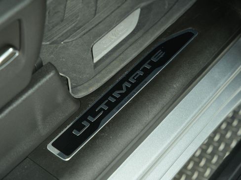 Certified 2025 GMC Sierra 1500 Denali Ultimate AWD/4WD image 27