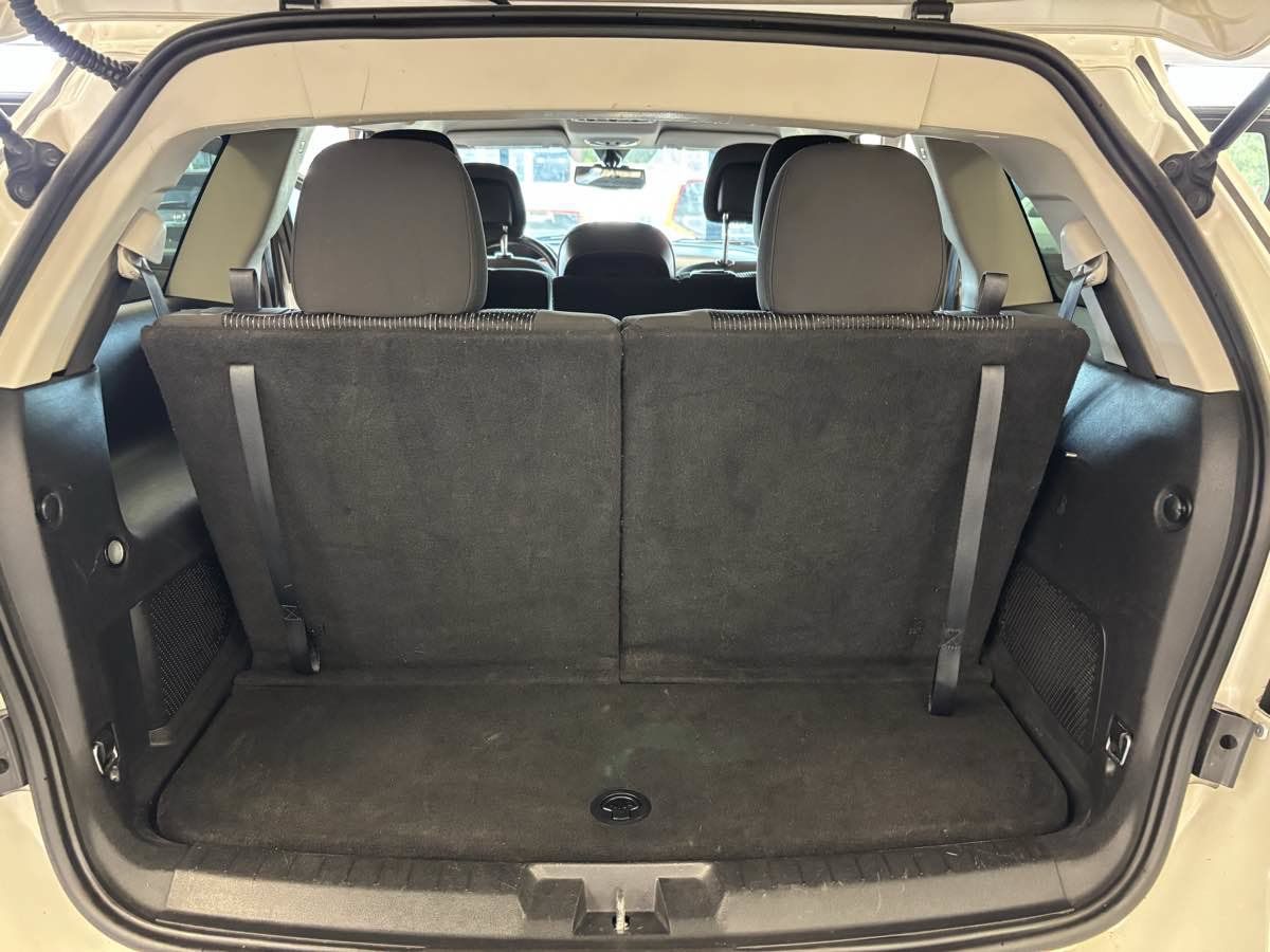 Used 2016 Dodge Journey SE w/ Flexible Seating Group FWD image 25