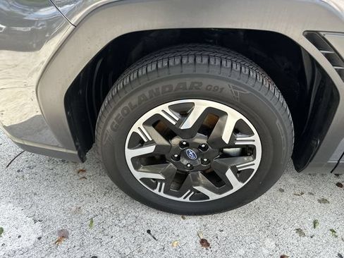 Certified 2025 Subaru Forester Premium AWD/4WD image 10