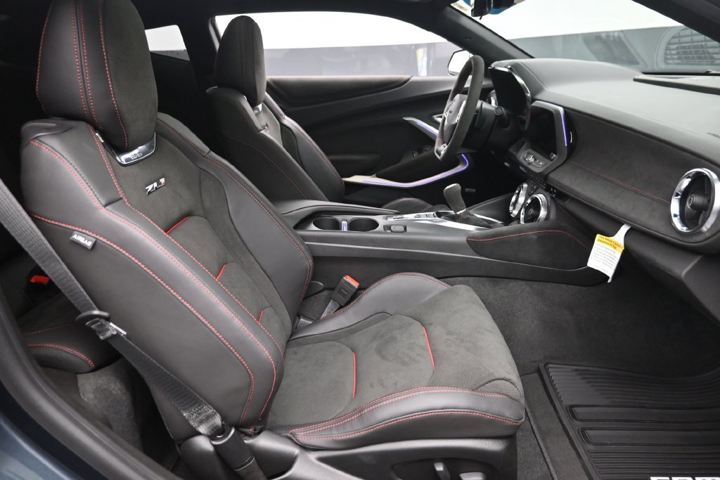 Used 2023 Chevrolet Camaro ZL1 RWD image 9