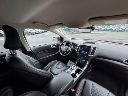 Certified 2024 Ford Edge Titanium AWD/4WD image 14