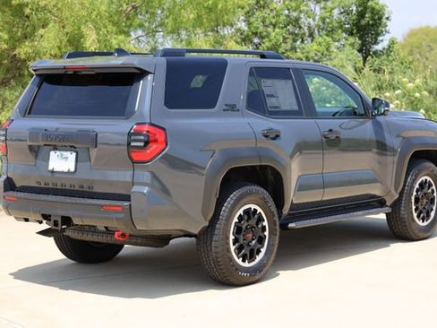 New 2026 Toyota 4Runner 4WD image 8