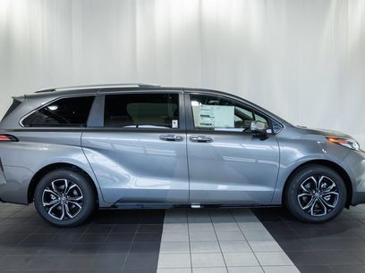 New 2026 Toyota Sienna Platinum