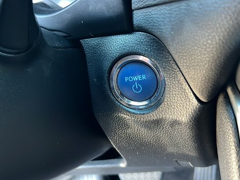 Used 2022 Toyota RAV4 XSE AWD/4WD image 23