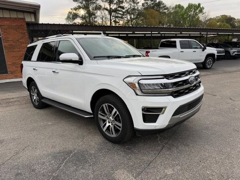 Used 2023 Ford Expedition Limited RWD image 4