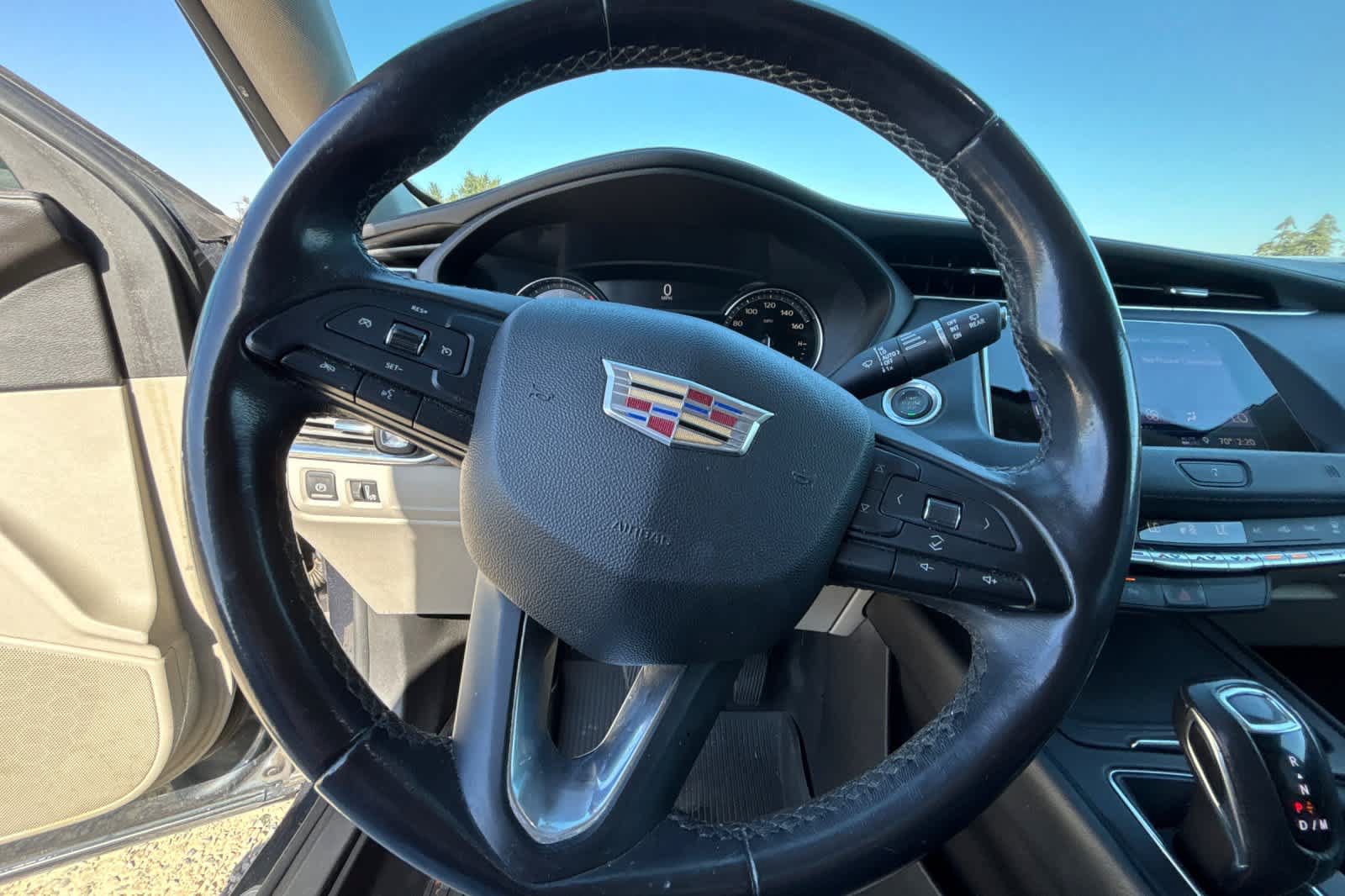 Used 2019 Cadillac XT4 Premium Luxury FWD image 24