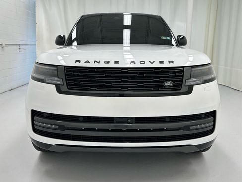 Used 2025 Land Rover Range Rover Long Wheelbase SE AWD/4WD image 5