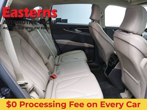 Used 2022 Lincoln Nautilus AWD w/ Premium Package image 24