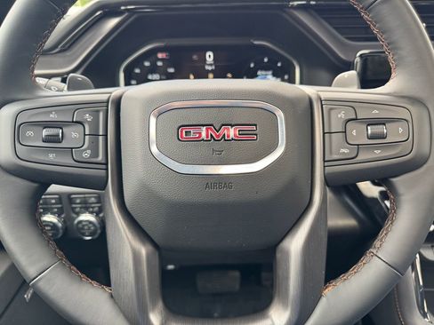 Used 2025 GMC Sierra 1500 AT4 w/ AT4 Premium Package AWD/4WD image 30