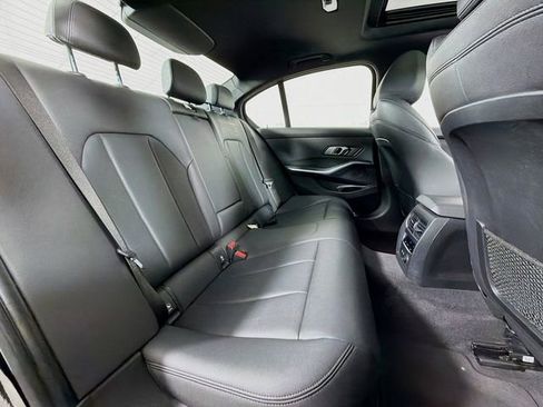 Used 2019 BMW 330i xDrive Sedan AWD/4WD image 29