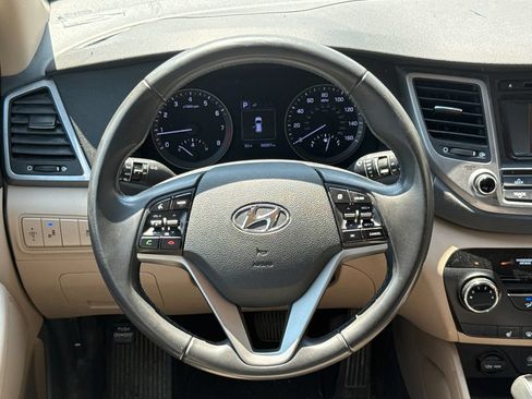 Used 2017 Hyundai Tucson Sport FWD image 12