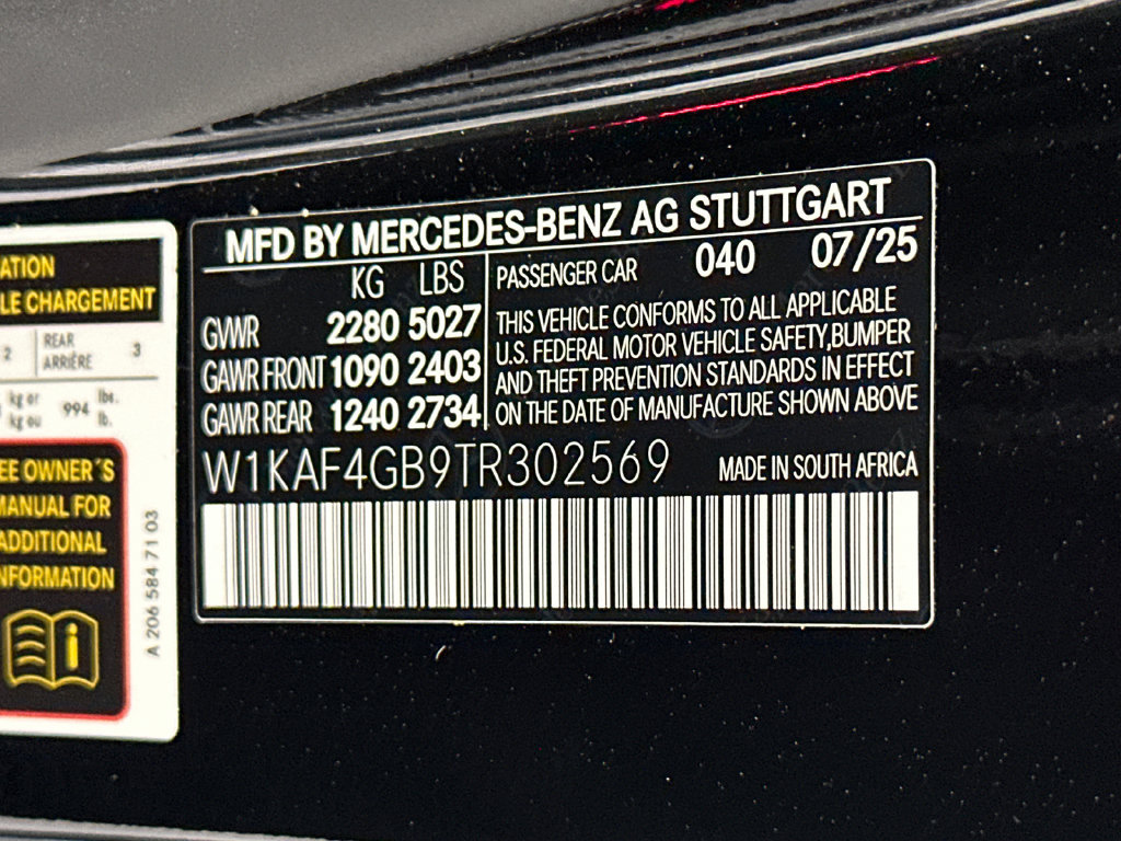 Used 2026 Mercedes-Benz C 300 Sedan image 9