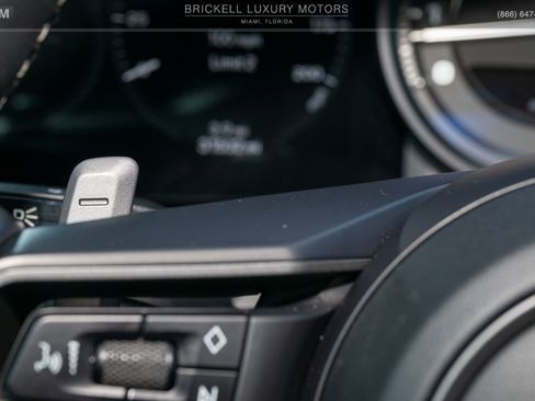 Used 2020 Porsche 911 Carrera RWD image 27