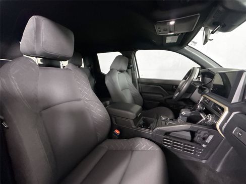 Certified 2026 Toyota Tacoma SR AWD/4WD image 36