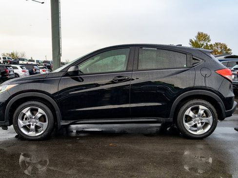 Used 2019 Honda HR-V LX image 9