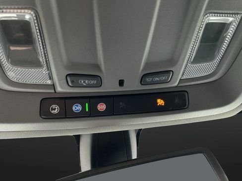 Used 2022 Chevrolet Silverado 1500 LT Trail Boss image 29