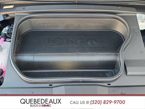 Used 2024 Hyundai Ioniq 6 SE RWD image 4