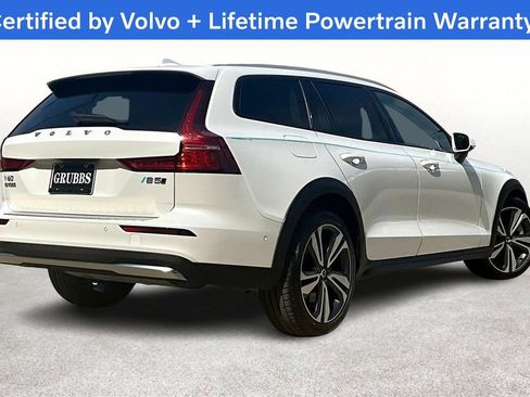 Used 2023 Volvo V60 B5 Cross Country Plus w/ Protection Package Premier image 2